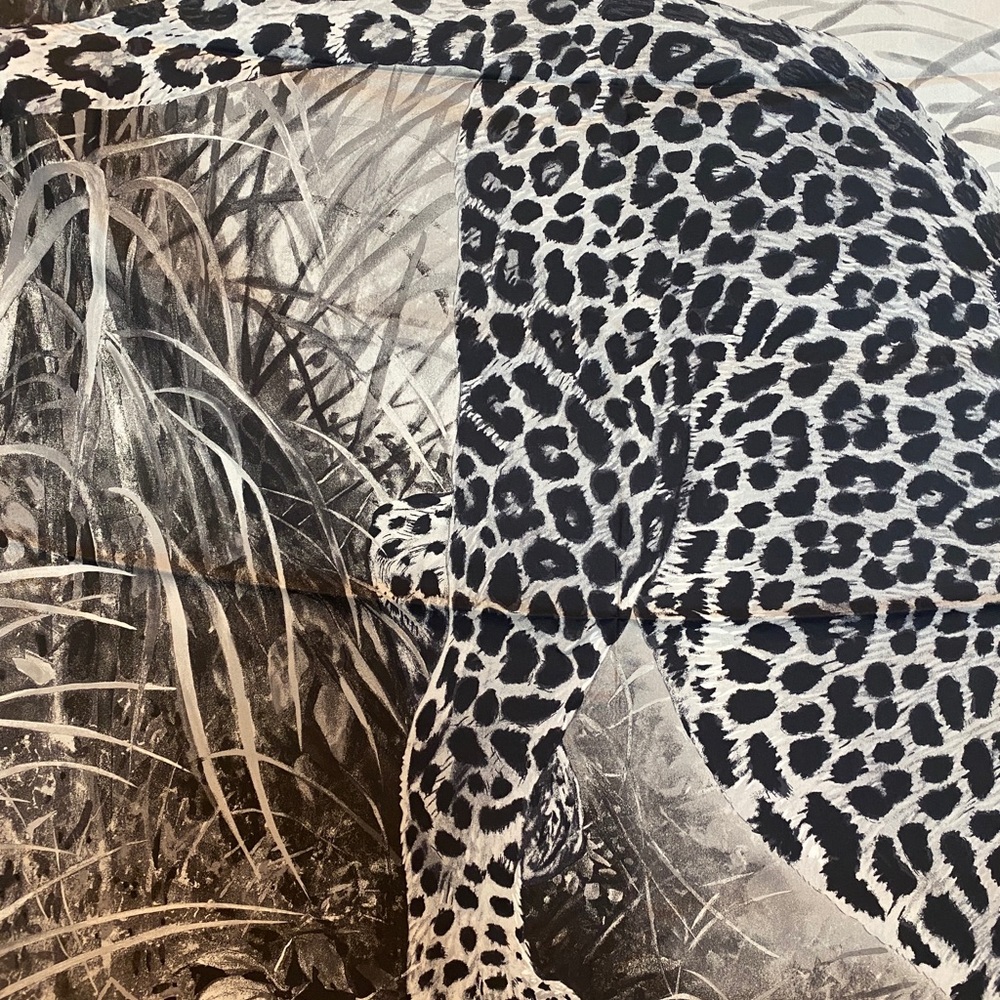 Hermes Limited Edition Retired Panthera Pardus Silk 140cm 55” Scarf Shawl Dallet - Picture 5 of 15